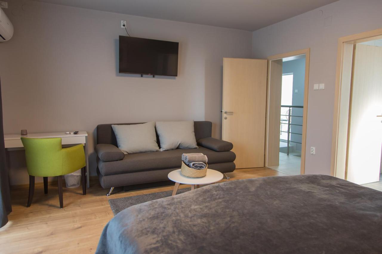 Holiday Home Thesaurum Karanac Exterior foto